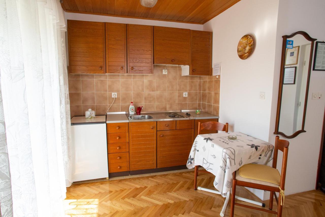 Apartments & Rooms Peranic Novalja Exterior photo