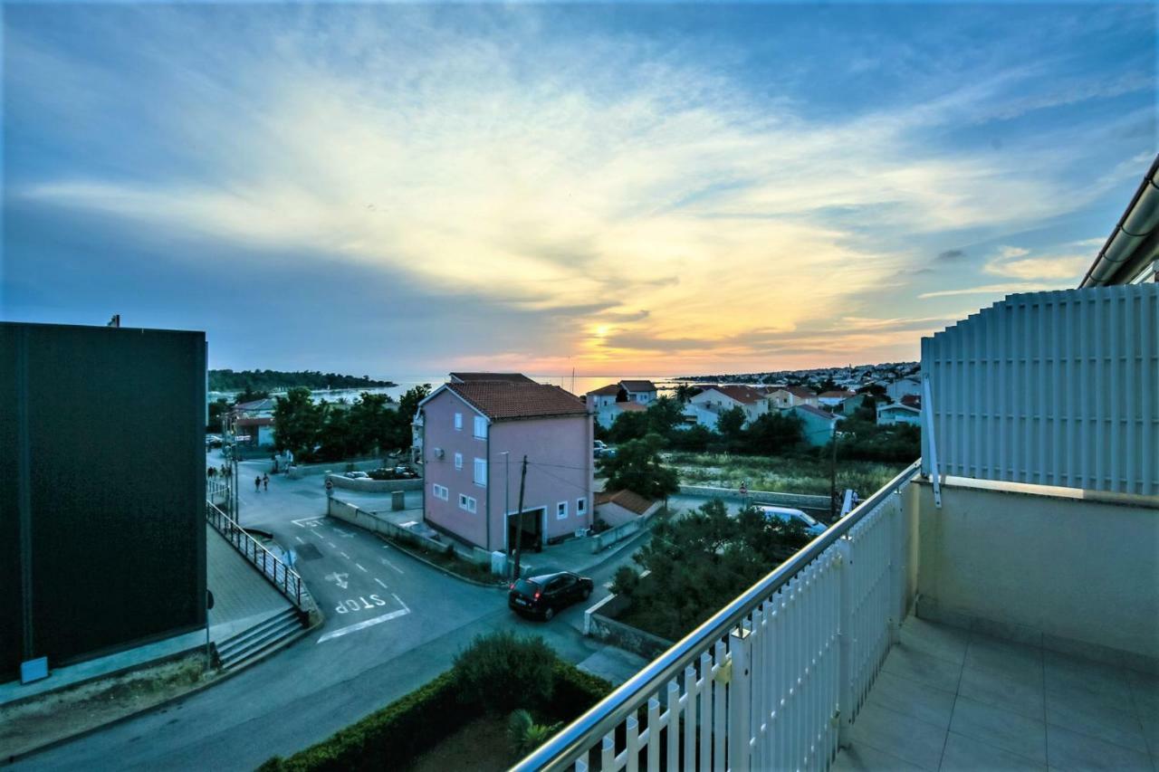 Apartments & Rooms Peranic Novalja Exterior photo
