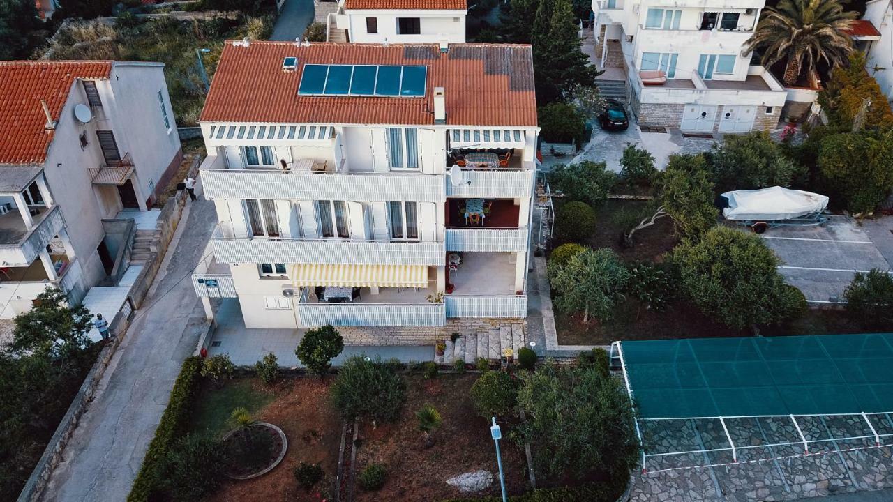 Apartments & Rooms Peranic Novalja Exterior photo