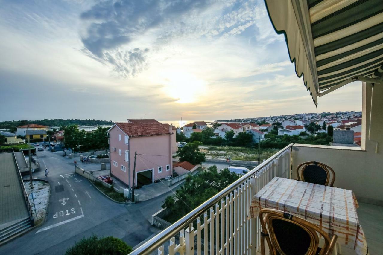 Apartments & Rooms Peranic Novalja Exterior photo